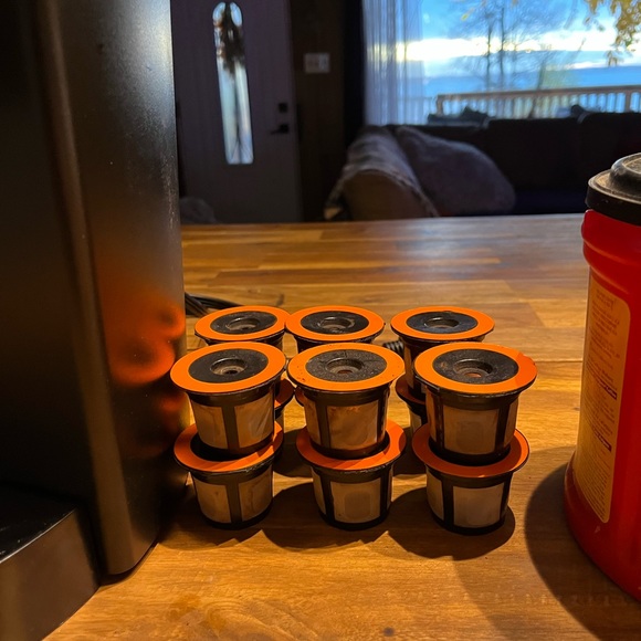 Keurig coffee maker - Picture 3 of 4